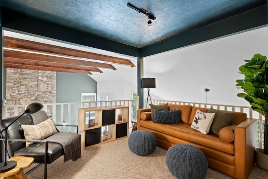 Photo of Livingroom in Maggie Valley