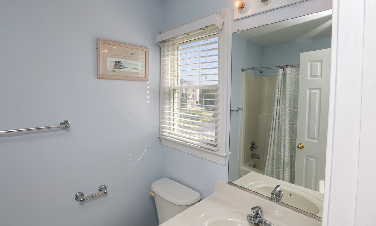 Photo of Bathroom in Carolina Dunes