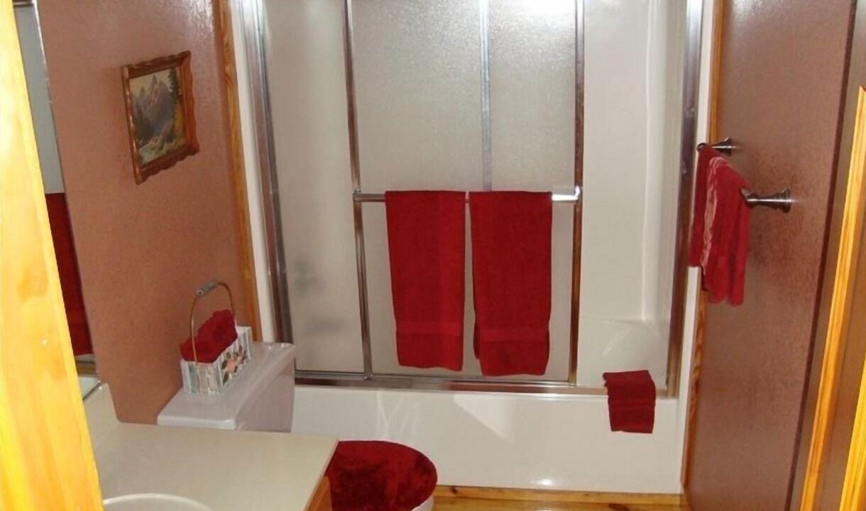 Photo of Bathroom in Unaka