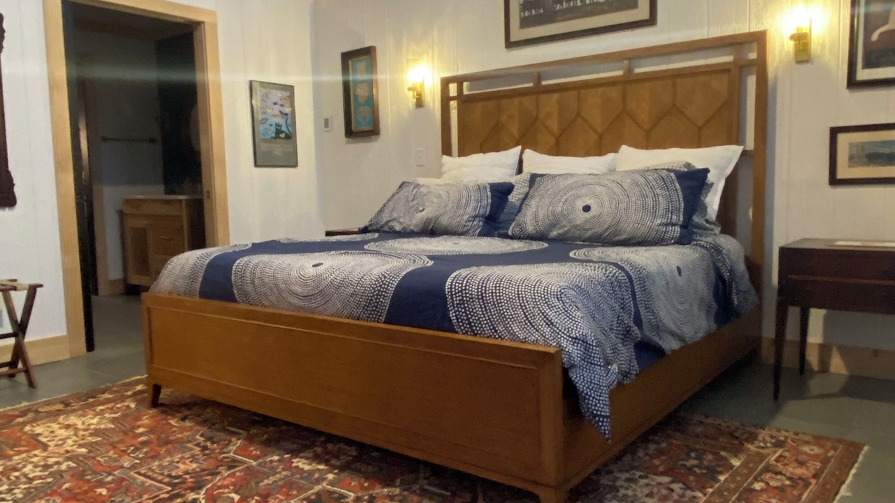 Photo of Bedroom in Hendersonville