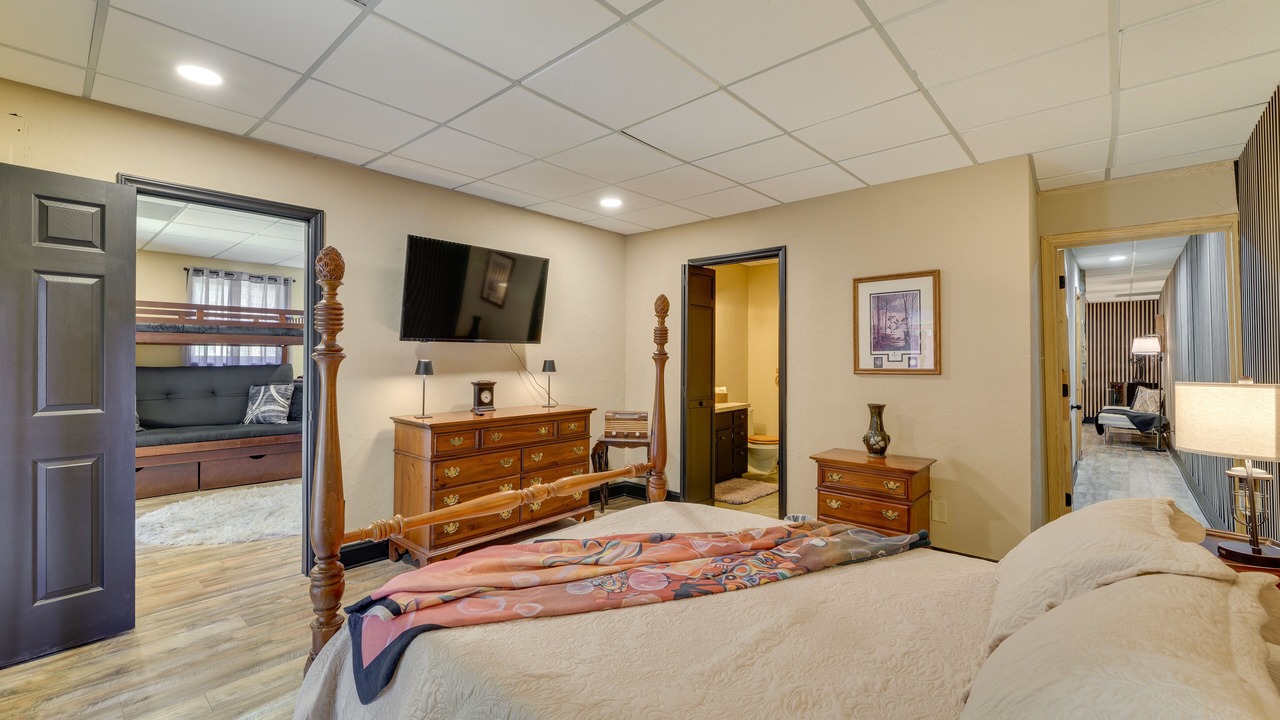 Photo of Bedroom in Hickory