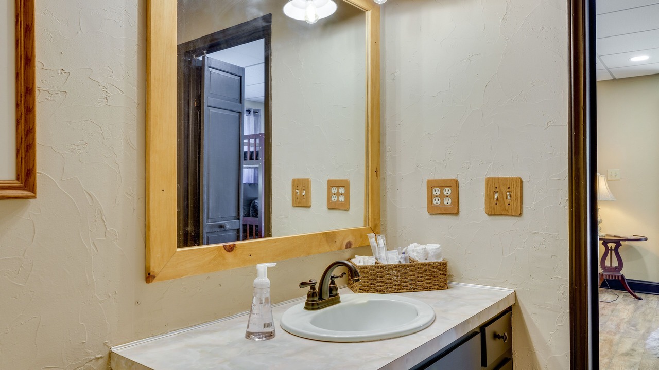 Photo of Bathroom in Hickory