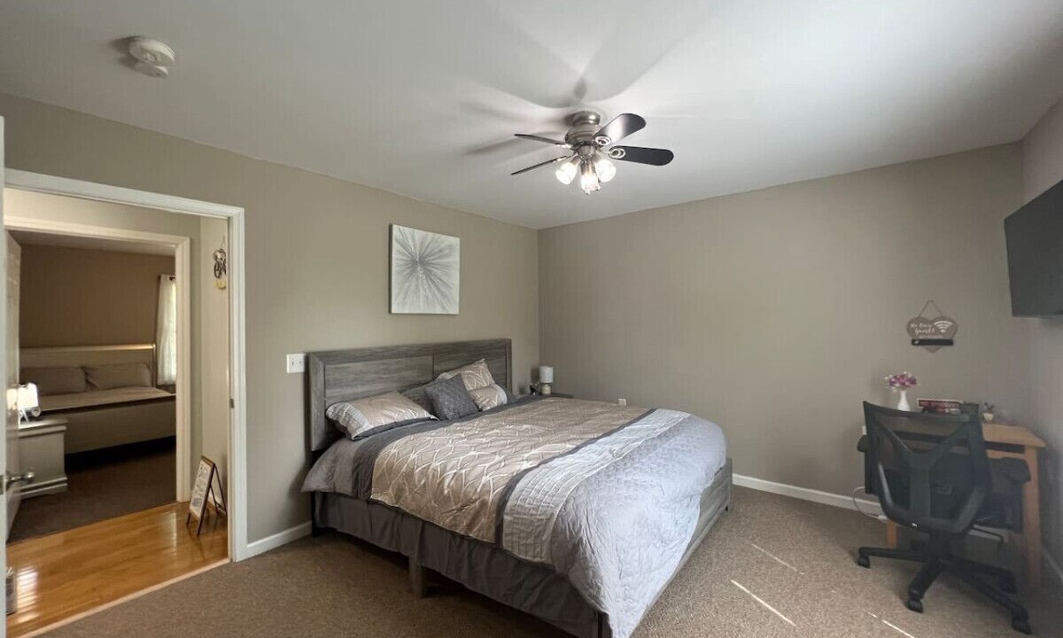 Photo of Bedroom in Jamestown