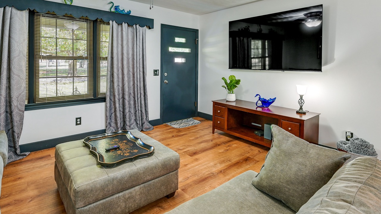Photo of Bedroom in Olin