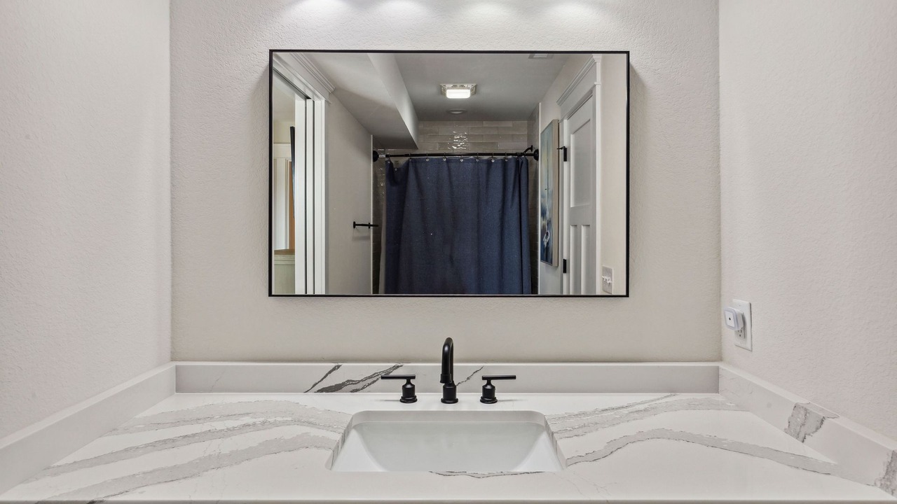 Photo of Bathroom in Kitty Hawk