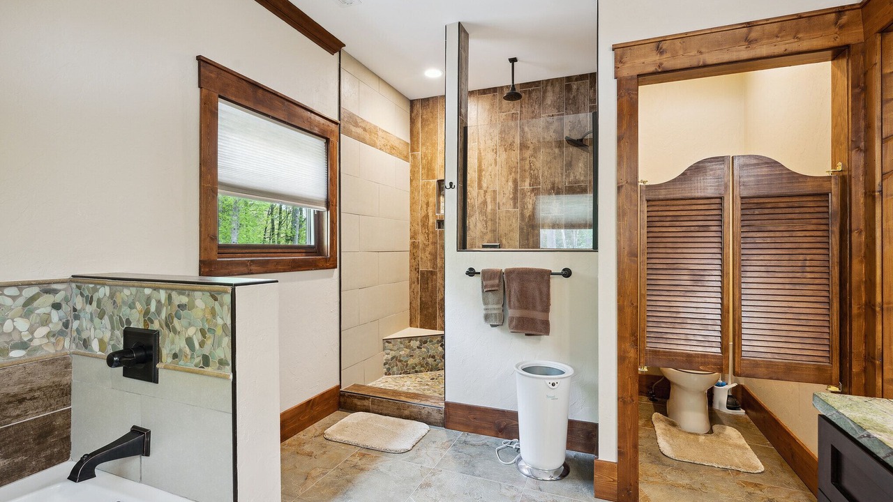 Photo of Bathroom in Sapphire