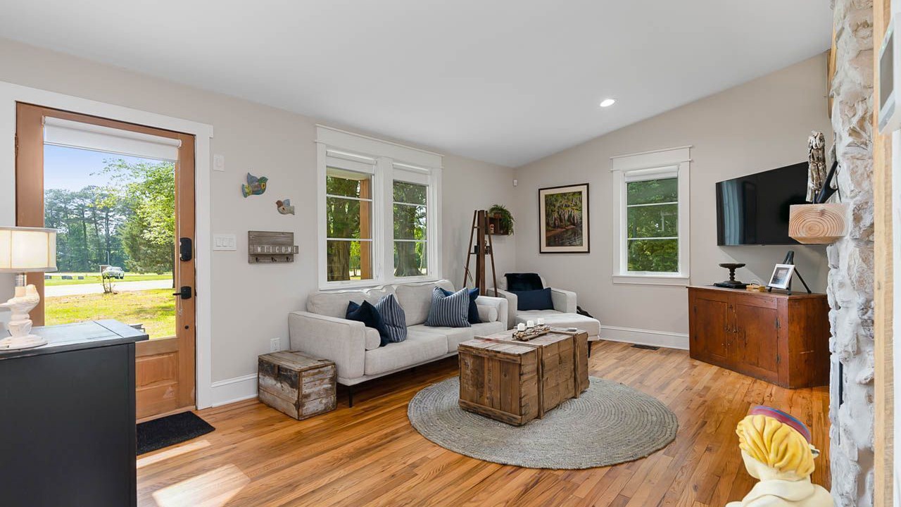 Photo of Livingroom in New Hill
