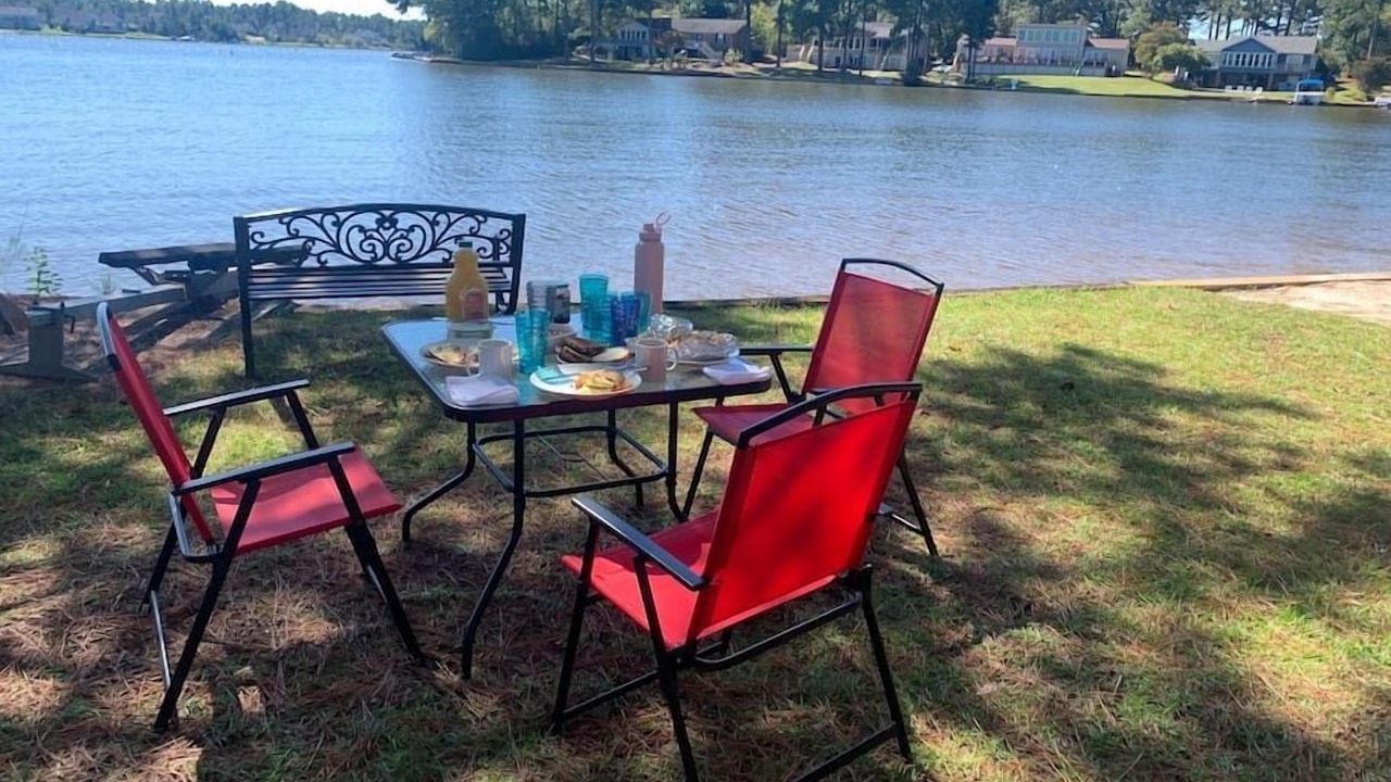 Photo of Outdoor in Olivia