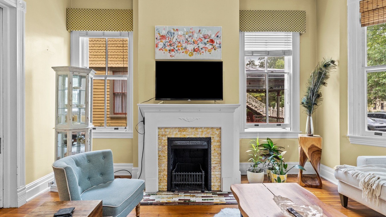 Photo of Livingroom in Wilmington Historic District