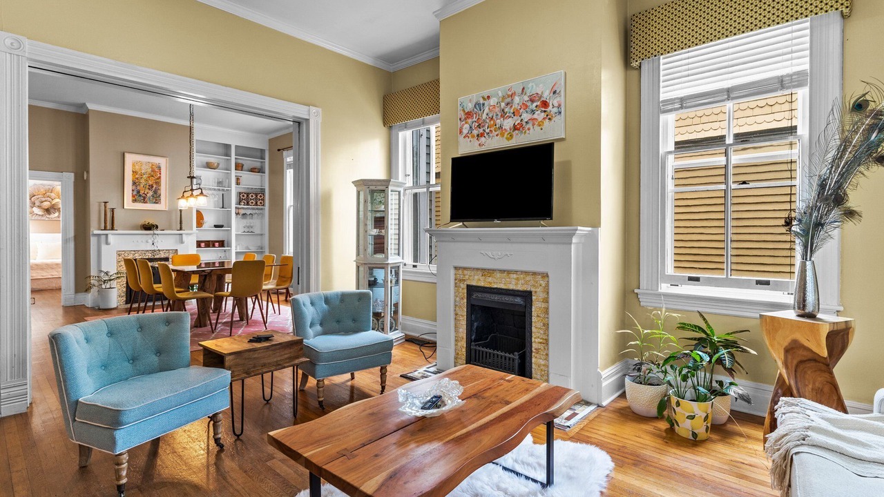 Photo of Livingroom in Wilmington Historic District