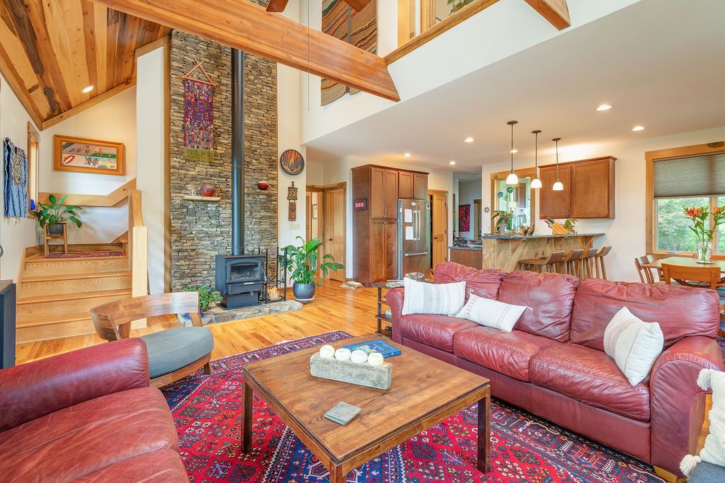 Photo of Livingroom in Woodfin