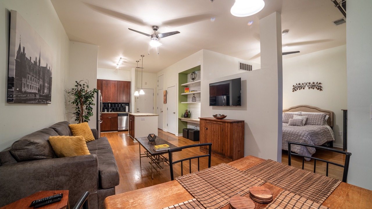 Photo of Livingroom in Second Ward