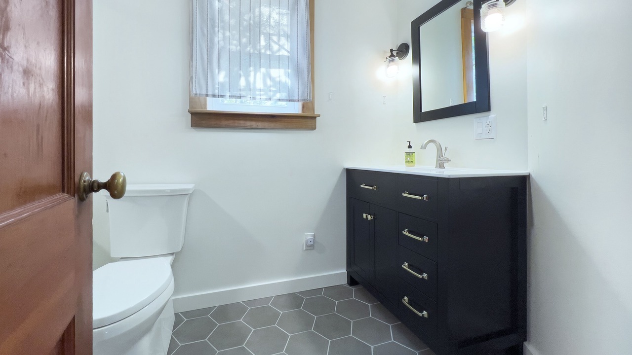 Photo of Bathroom in Tuxedo