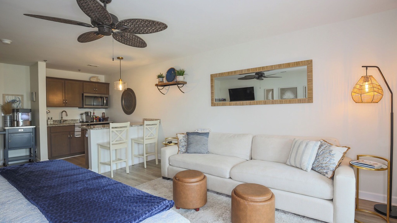 Photo of Livingroom in McCutcheon Field