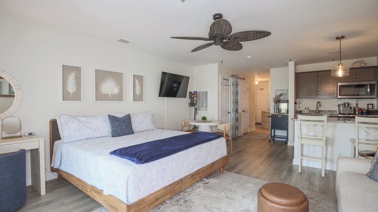 Photo of Bedroom in McCutcheon Field