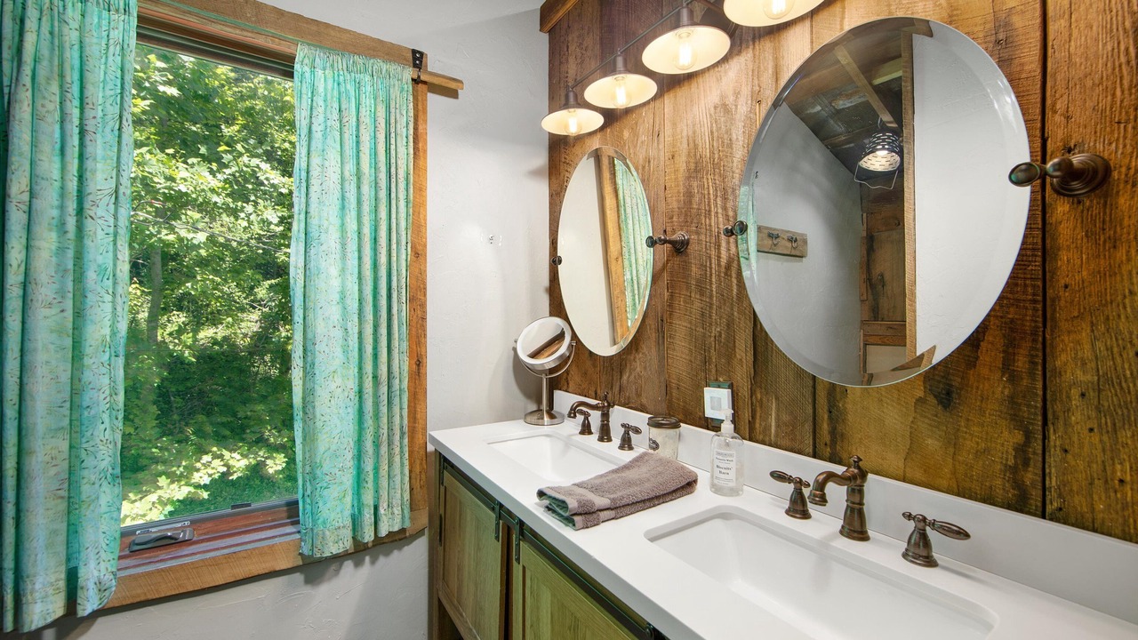 Photo of Bathroom in Waynesville