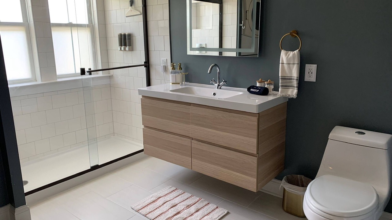 Photo of Bathroom in Apex