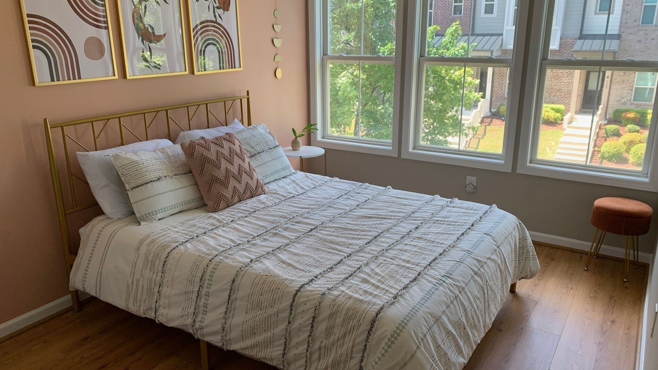 Photo of Bedroom in Apex