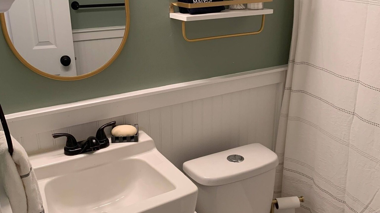 Photo of Bathroom in Apex