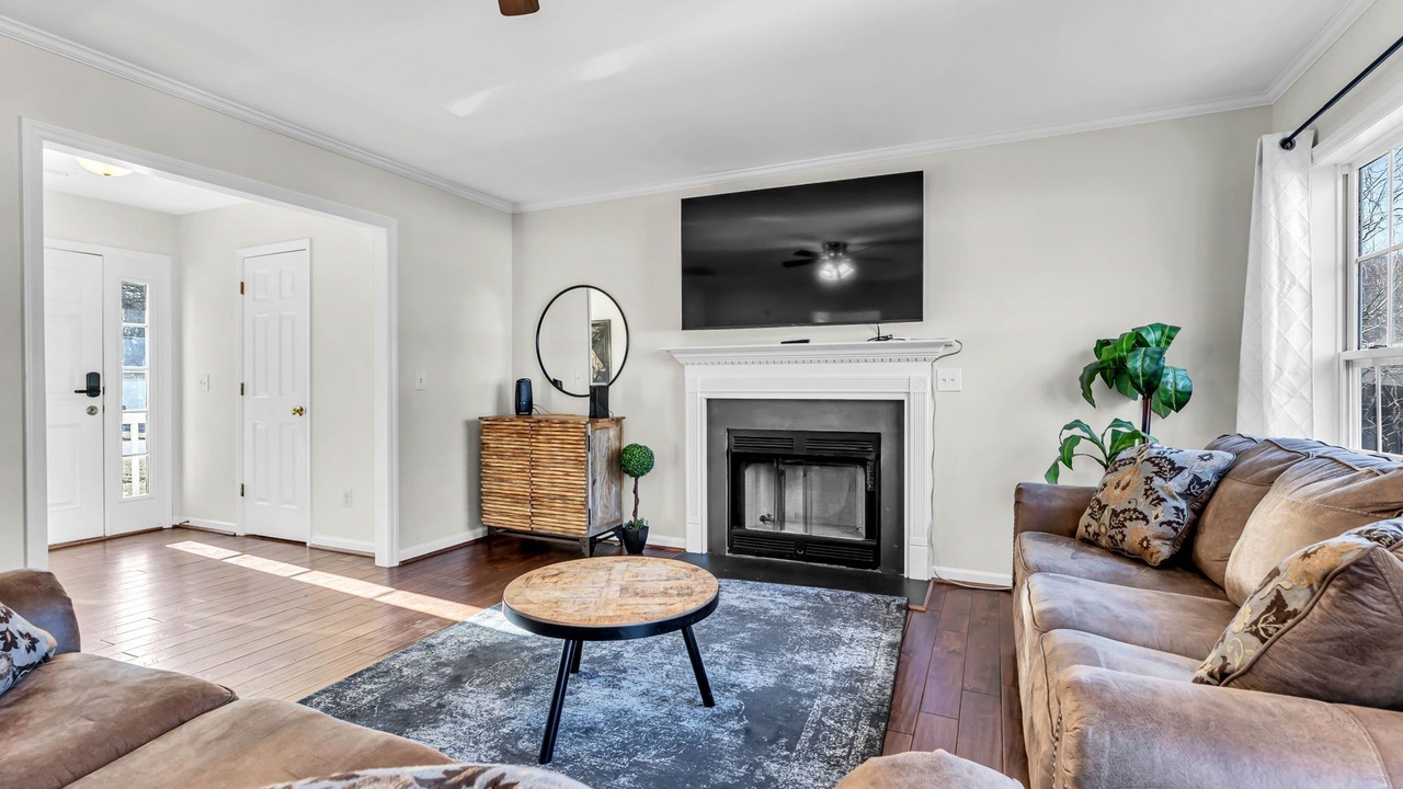 Photo of Livingroom in Winston - Salem