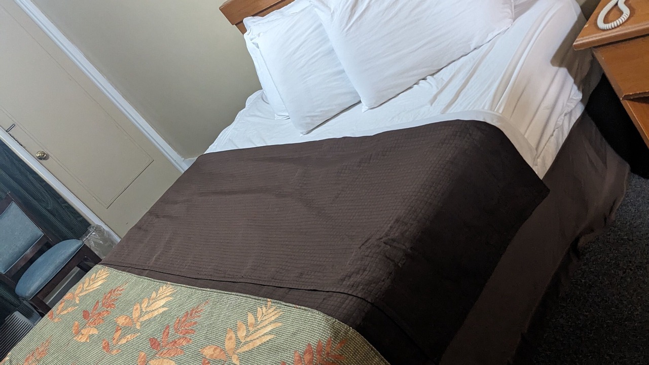 Photo of Bedroom in Hendersonville