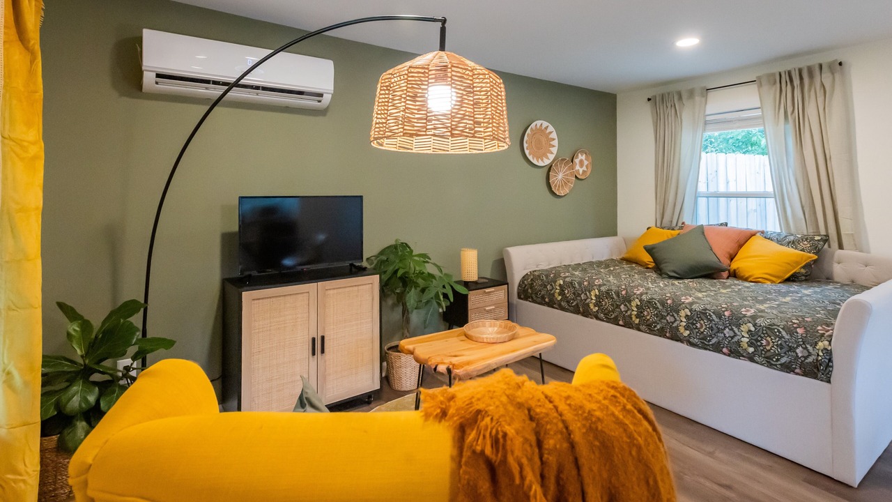 Photo of Bedroom in Sunset Road