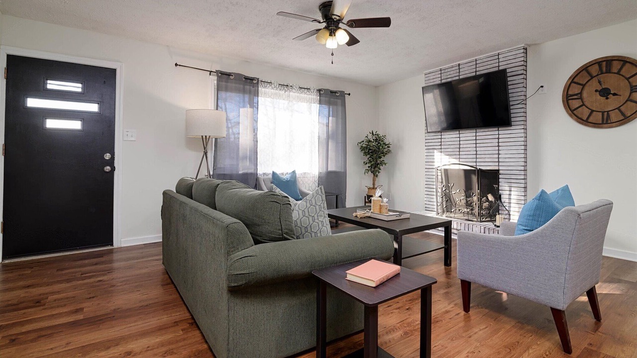 Photo of Livingroom in Concord