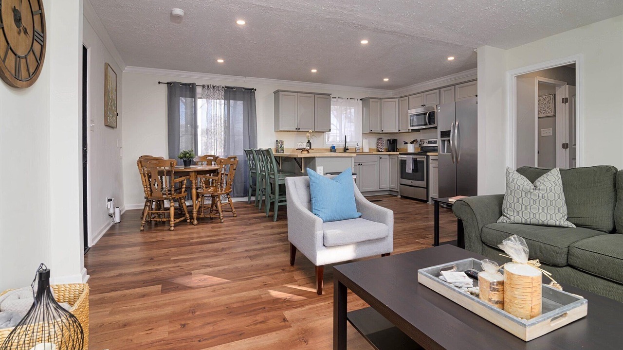 Photo of Livingroom in Concord