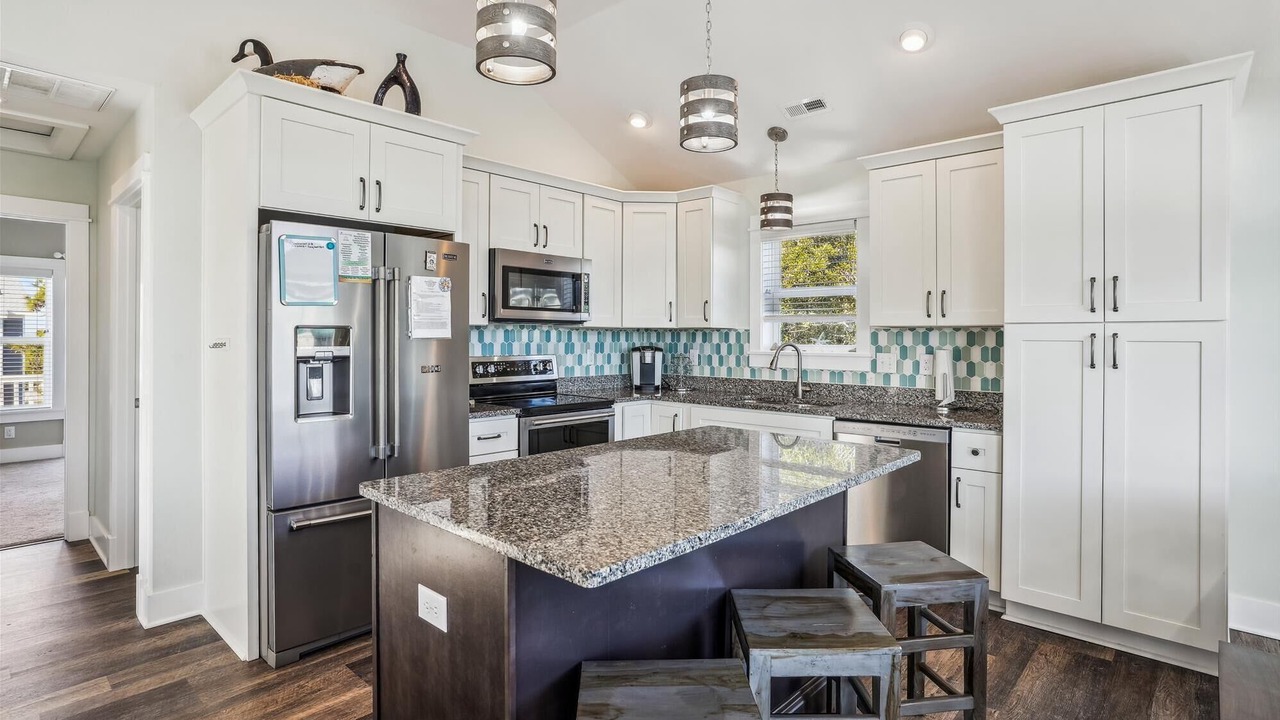 Photo of Kitchen in Whalehead Beach
