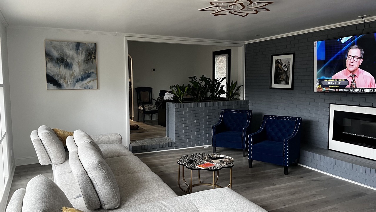 Photo of Livingroom in Albemarle