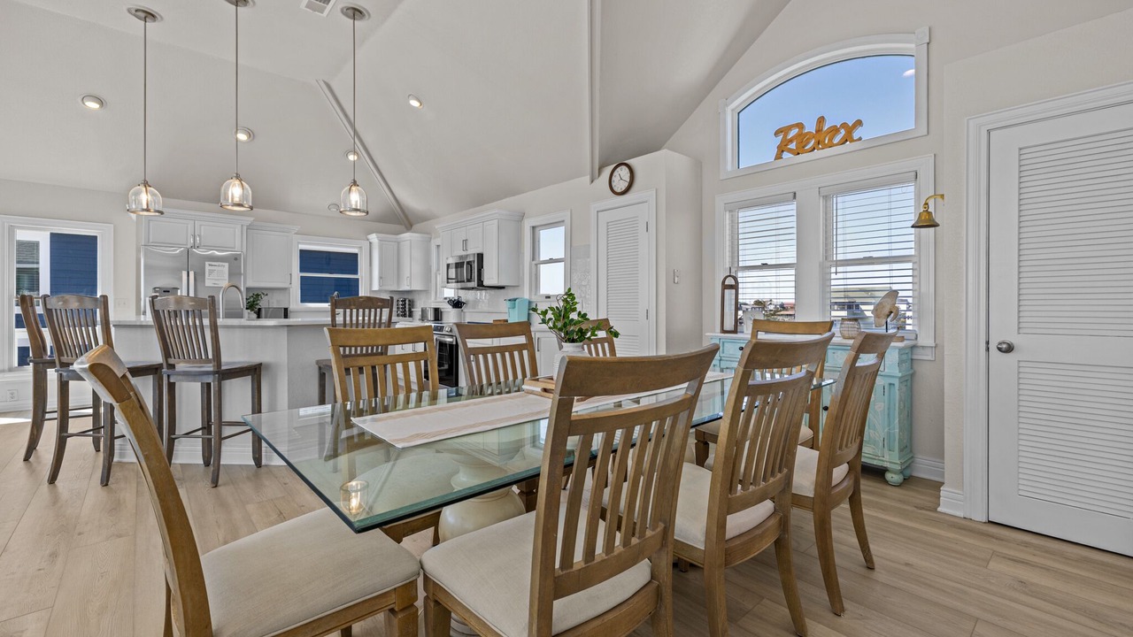 Photo of Bedroom in Waves