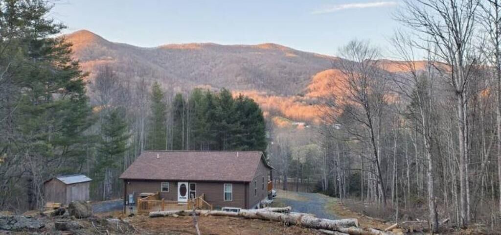 Photo of Outdoor in Bakersville