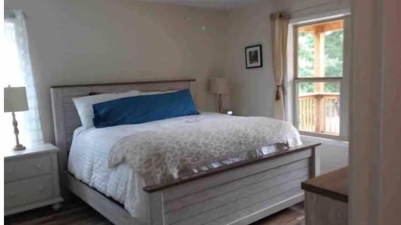 Photo of Bedroom in Bakersville
