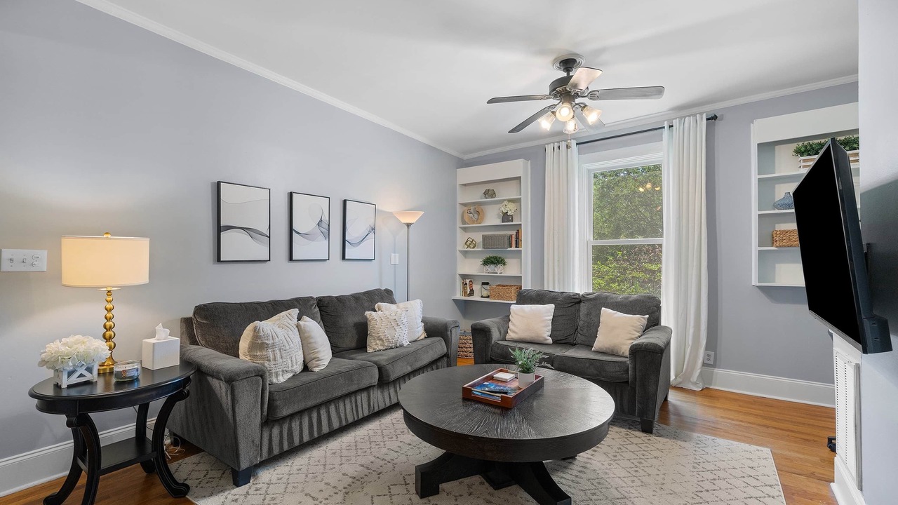Photo of Livingroom in Southwest Raleigh