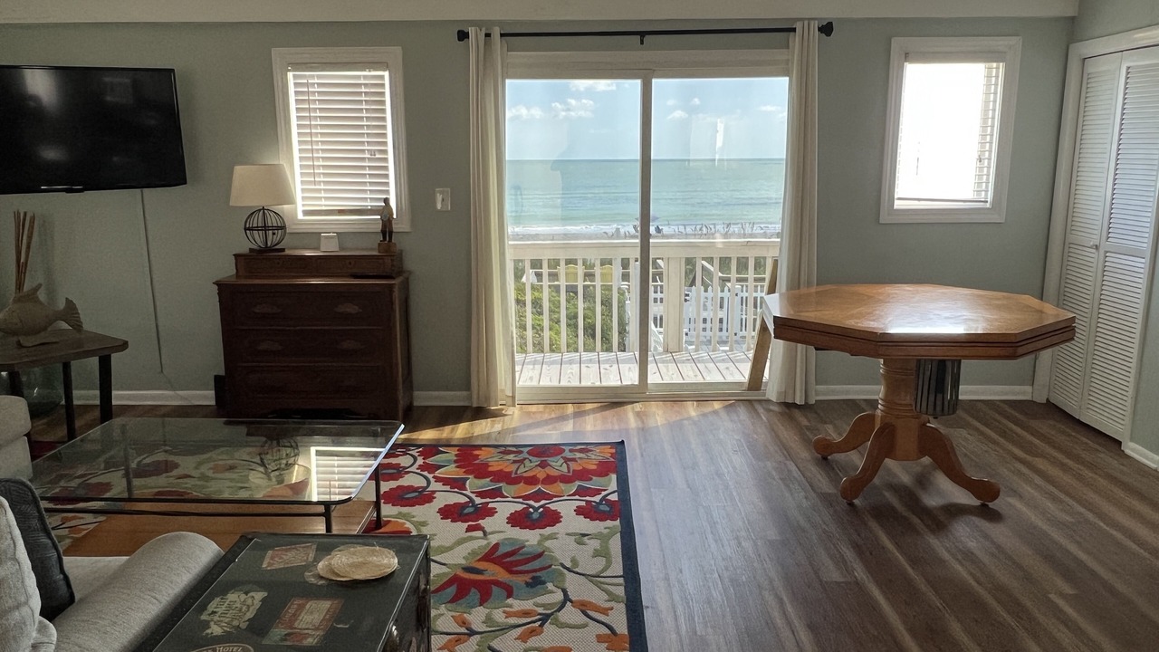 Photo of Livingroom in Emerald Isle