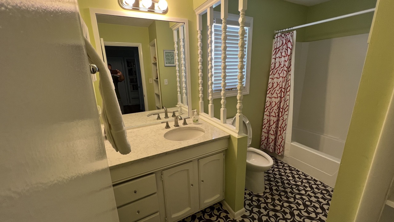 Photo of Bathroom in Emerald Isle