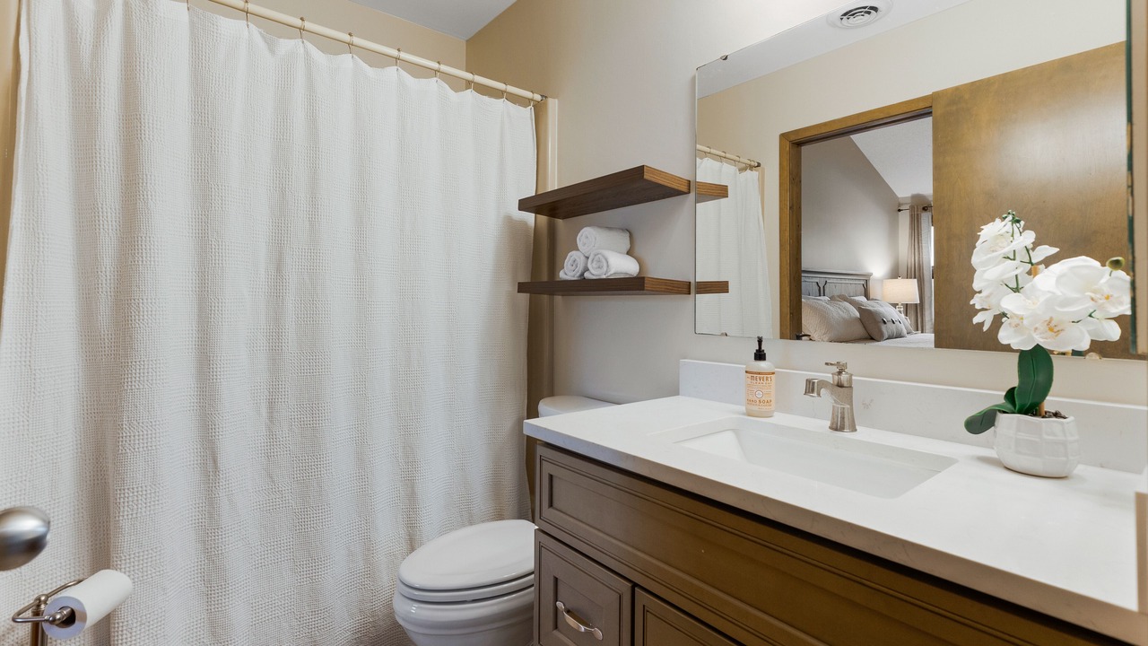 Photo of Bathroom in Sapphire