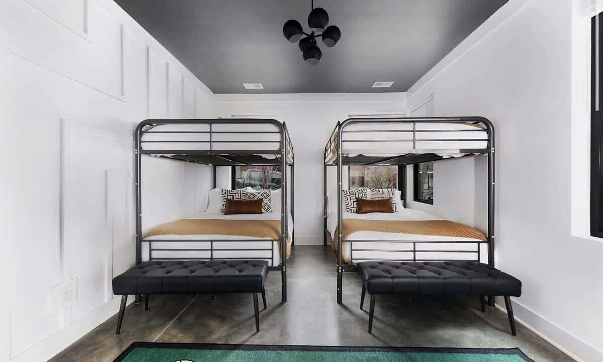 Photo of Bedroom in Eighth Avenue