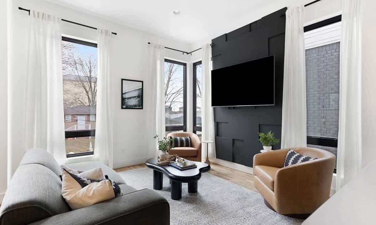 Photo of Bedroom in Eighth Avenue