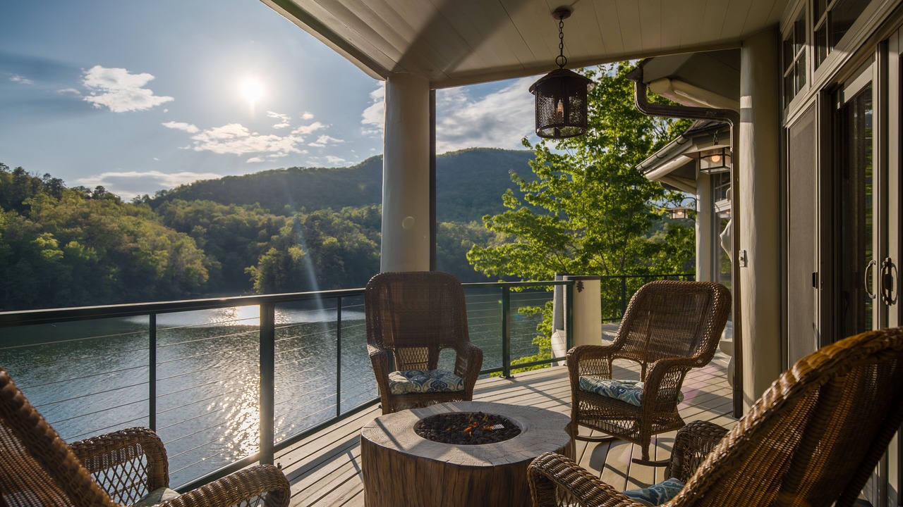 Photo of Patio Balcony in Lake Lure