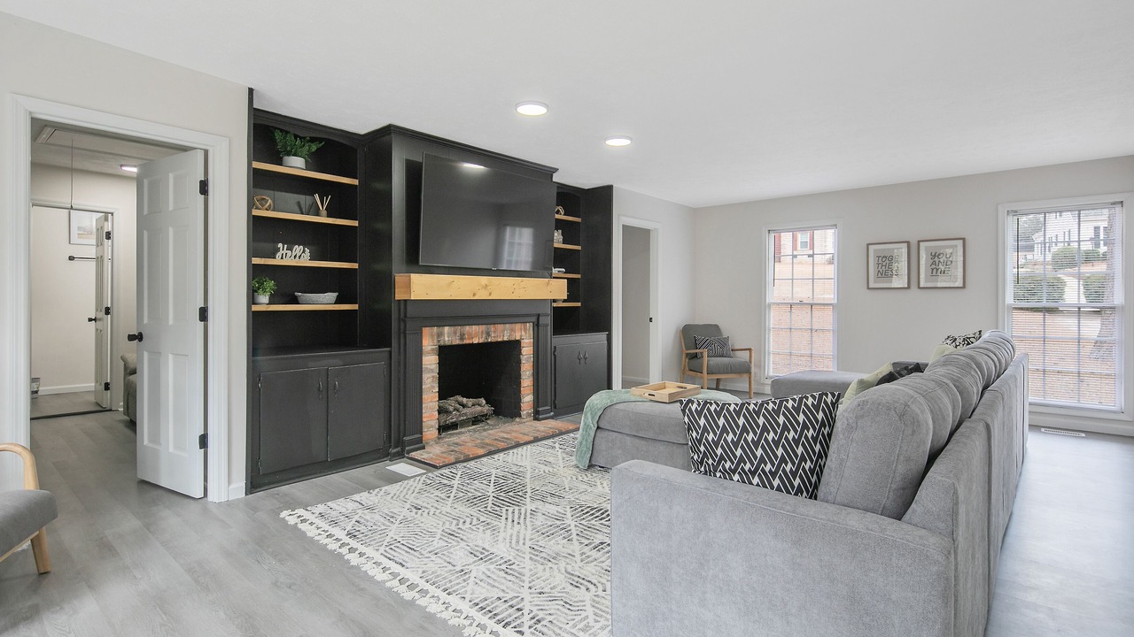 Photo of Livingroom in Terry Sanford