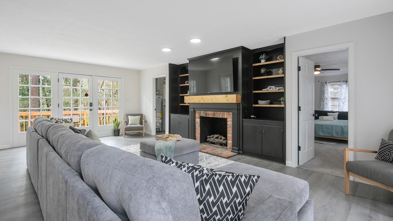 Photo of Livingroom in Terry Sanford