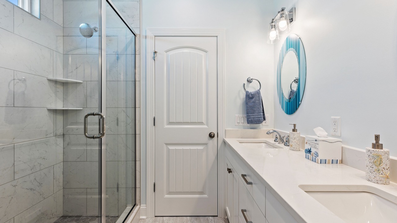 Photo of Bathroom in Wilmington Beach