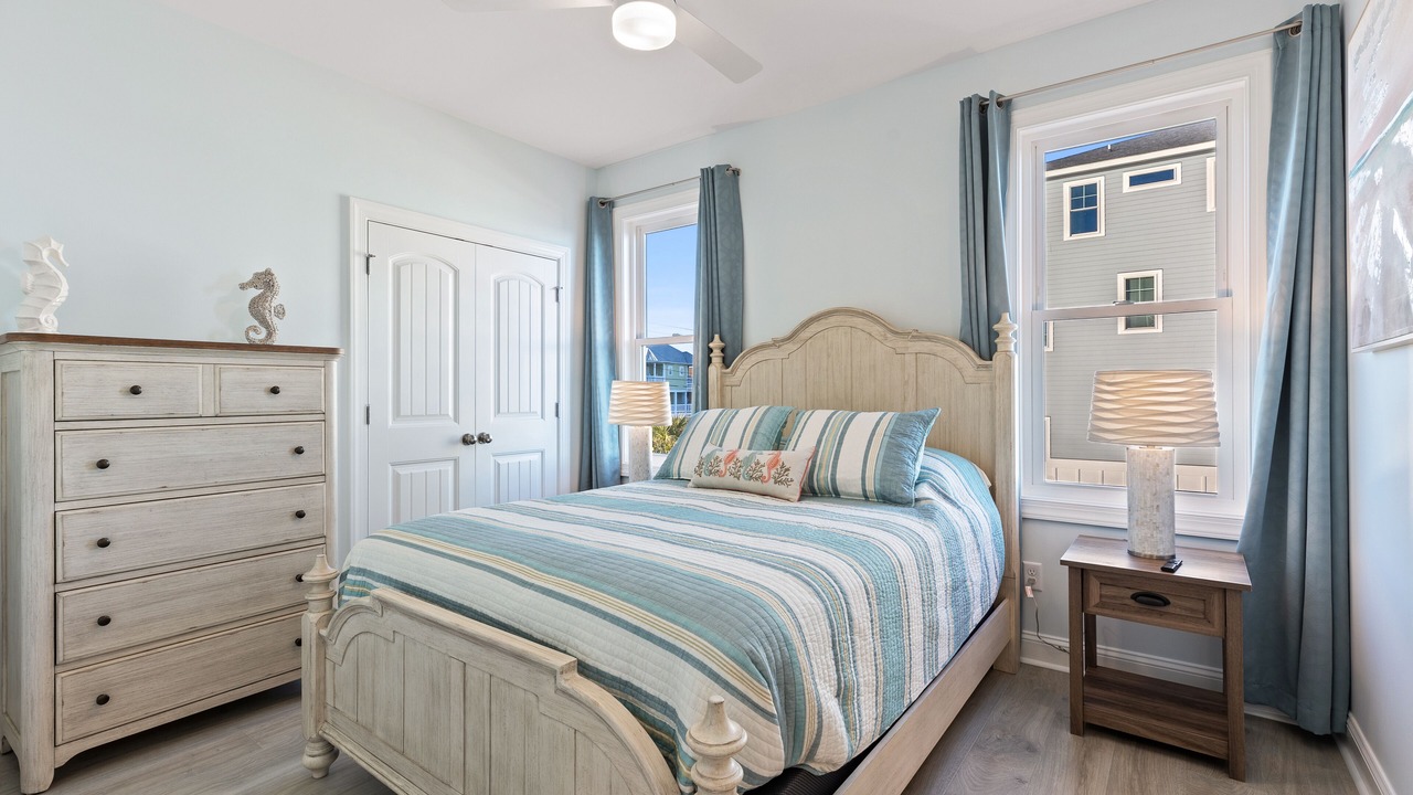 Photo of Bedroom in Wilmington Beach