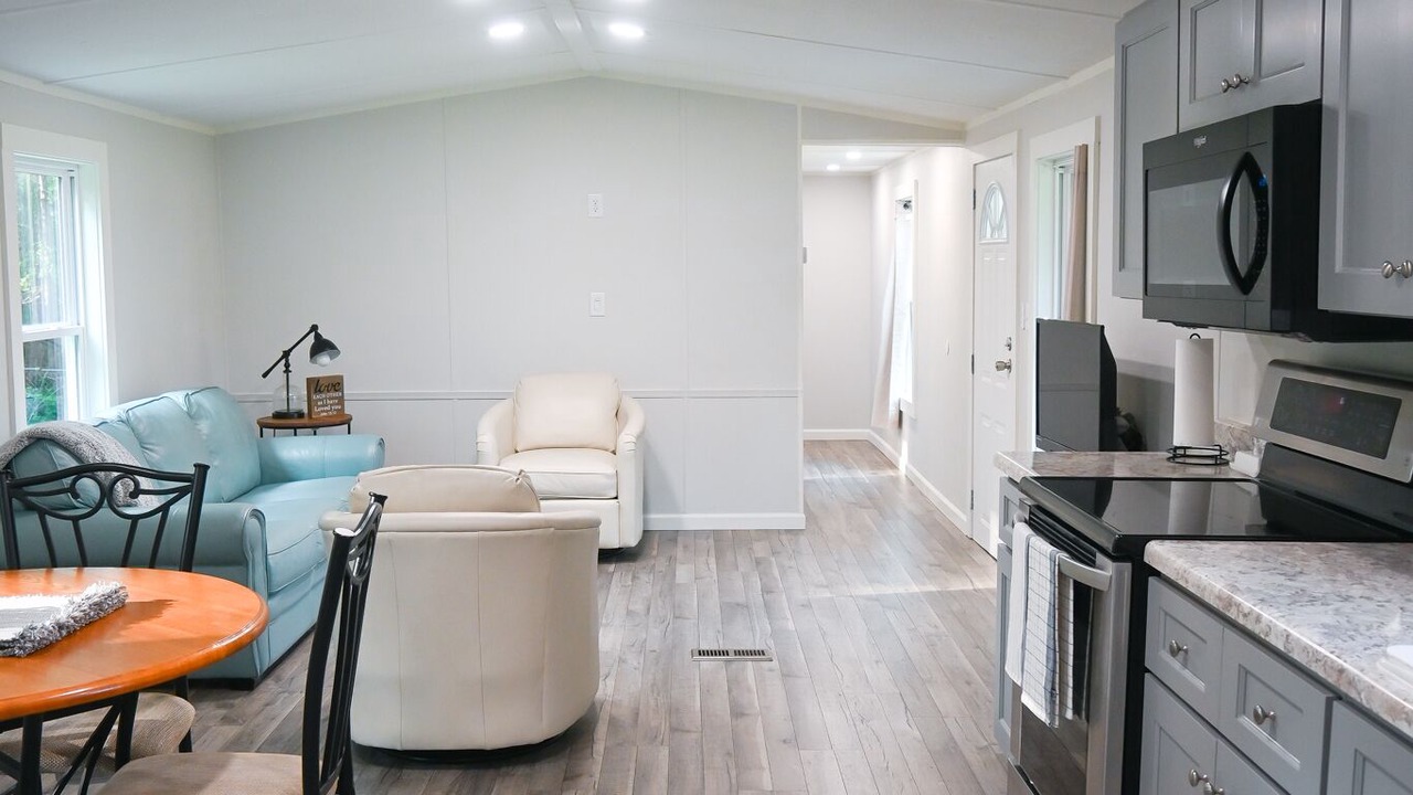 Photo of Livingroom in Newport