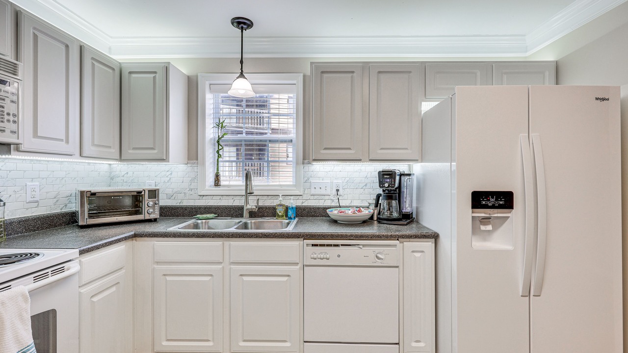 Photo of Kitchen in White Lake