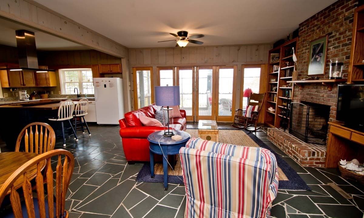Photo of Livingroom in Swansboro