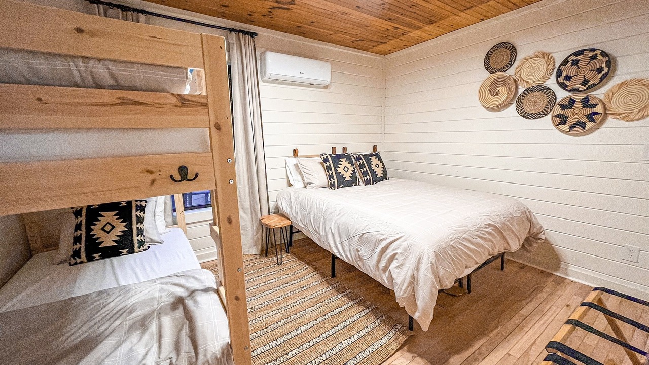 Photo of Bedroom in Bear Den