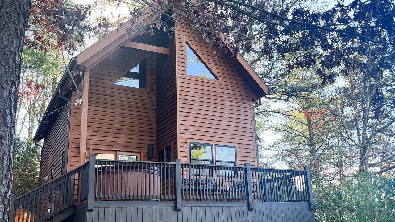 Photo of Outdoor in Bear Den