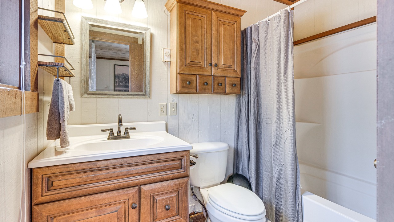 Photo of Bathroom in Andrews